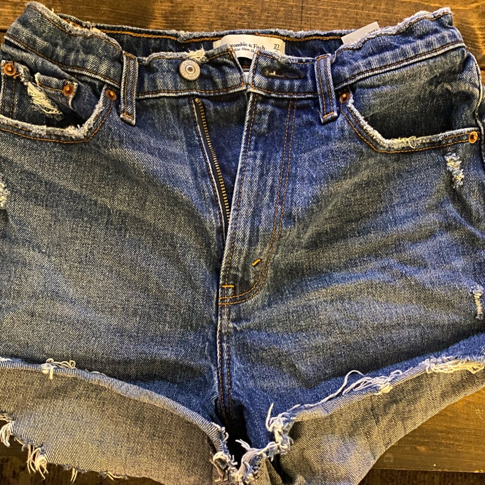 Abercrombie Curve Love shorts